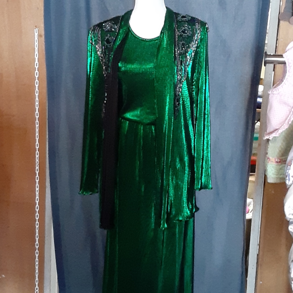 Kelly Lynn Dress Green Size Large 4pcs Skirt Shirt Jacket Beaded Shawl